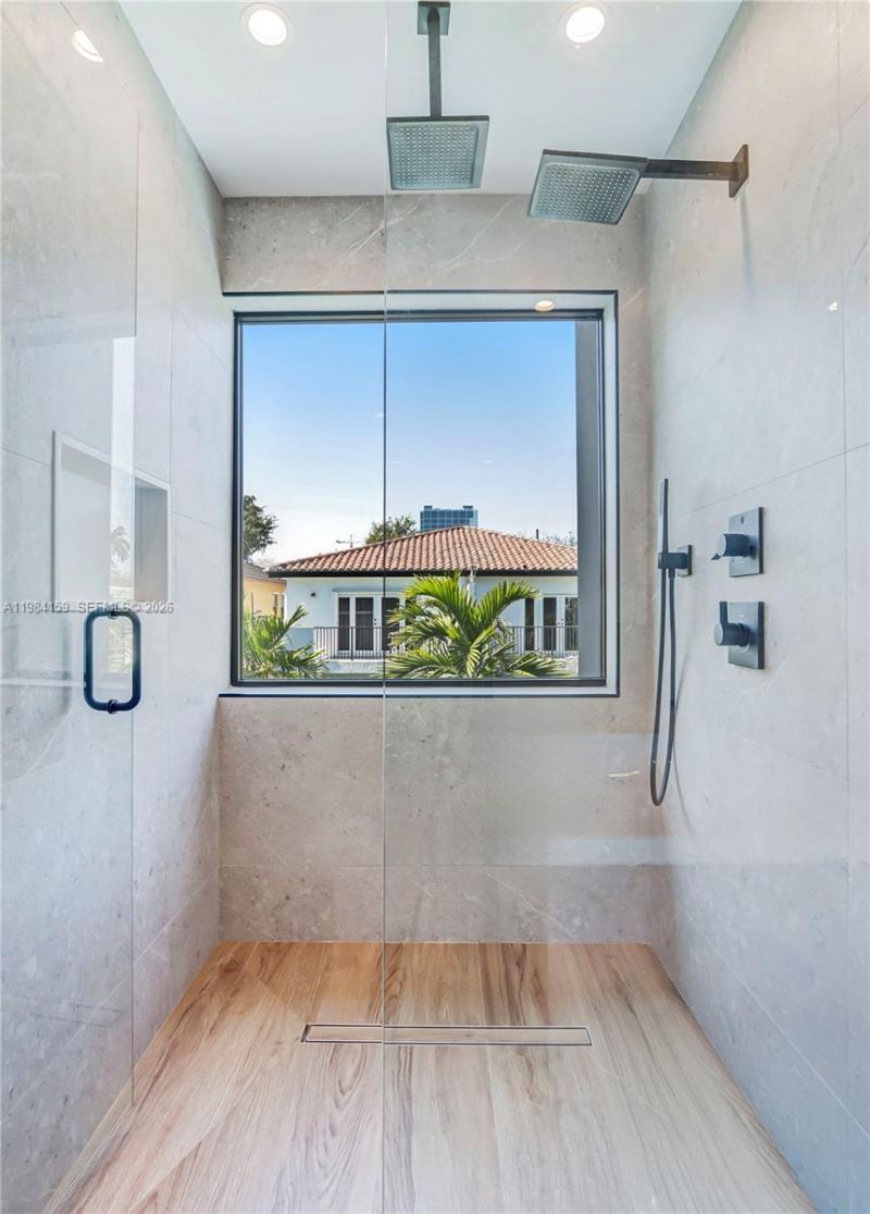 3086 Indiana St , Miami, FL 33133 Photo