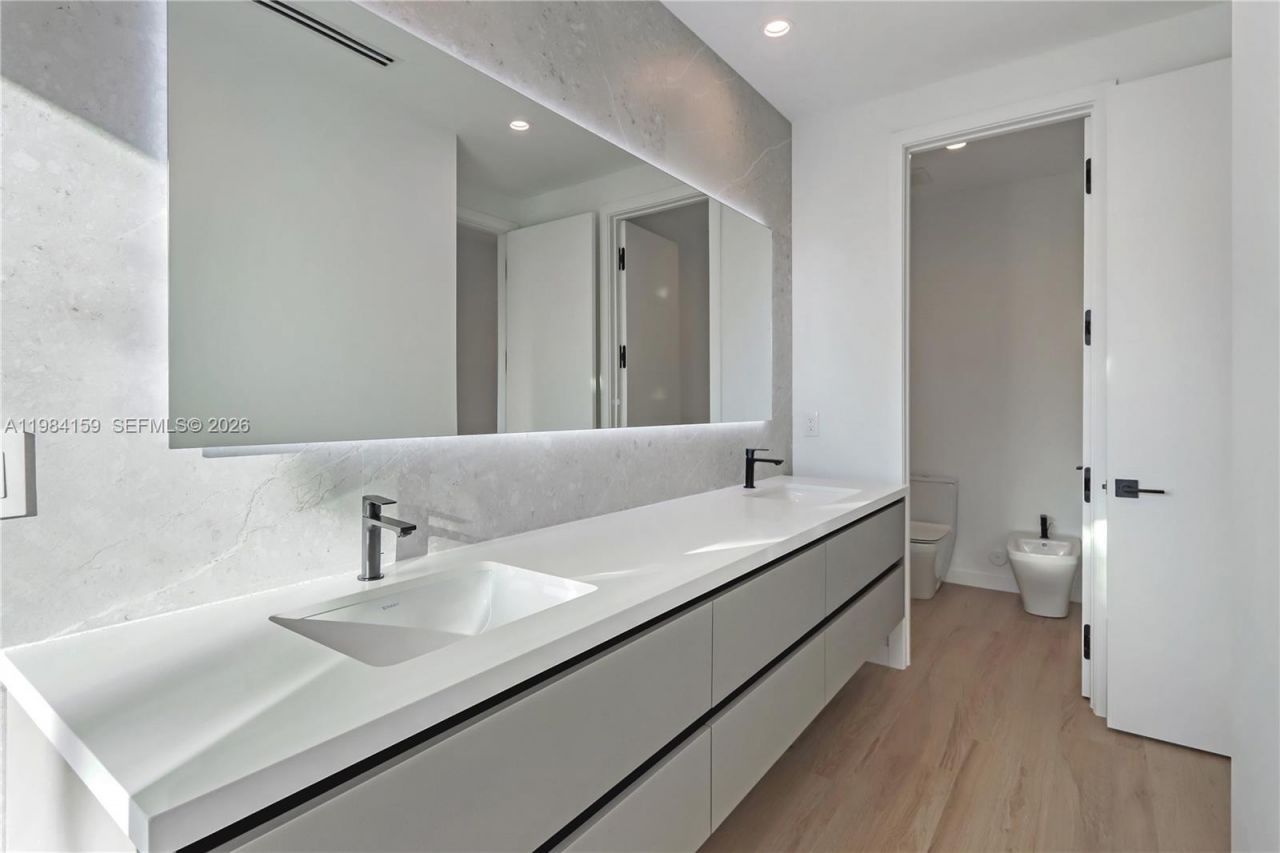 3086 Indiana St , Miami, FL 33133 Photo