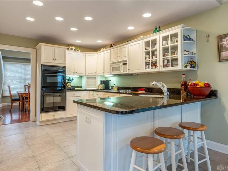 182 Barrington Village Drive, Beavercreek Township, OH 45385 Photo 15