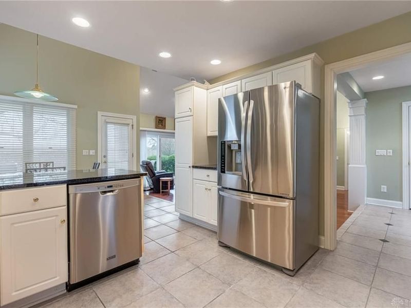 182 Barrington Village Drive, Beavercreek Township, OH 45385 Photo 18