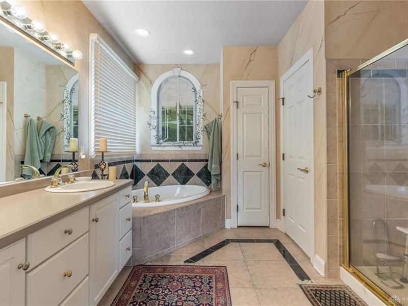 182 Barrington Village Drive, Beavercreek Township, OH 45385 Photo 24