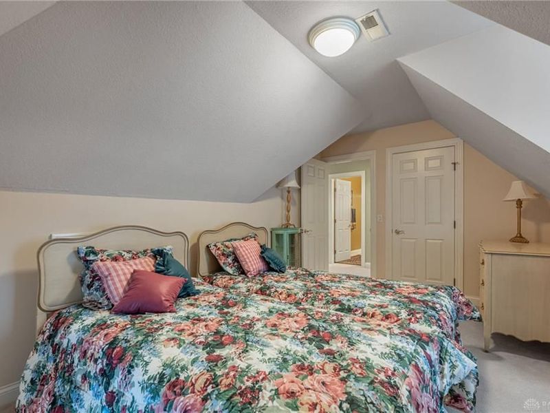 182 Barrington Village Drive, Beavercreek Township, OH 45385 Photo 41