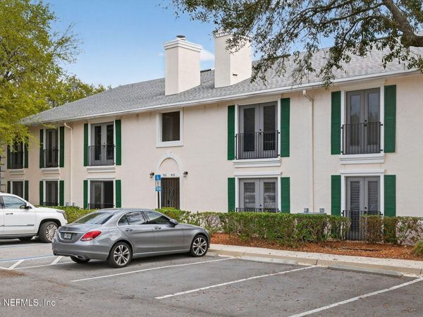 13715 RICHMOND PARK Drive, Unit 502, Jacksonville, FL 32224