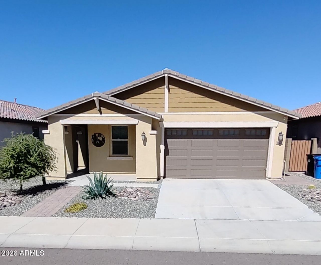 1654 W Buist Avenue, Phoenix, AZ 85041 Main Photo