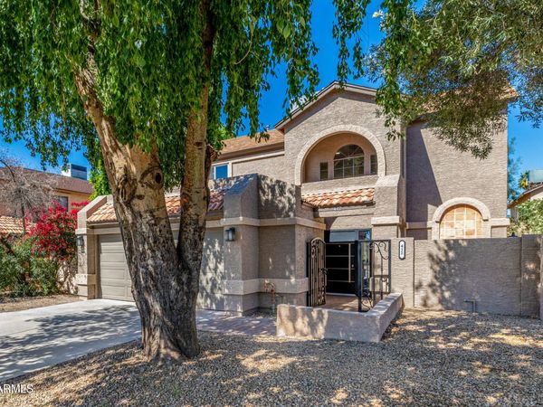 412 E UTOPIA Road, Phoenix, AZ 85024