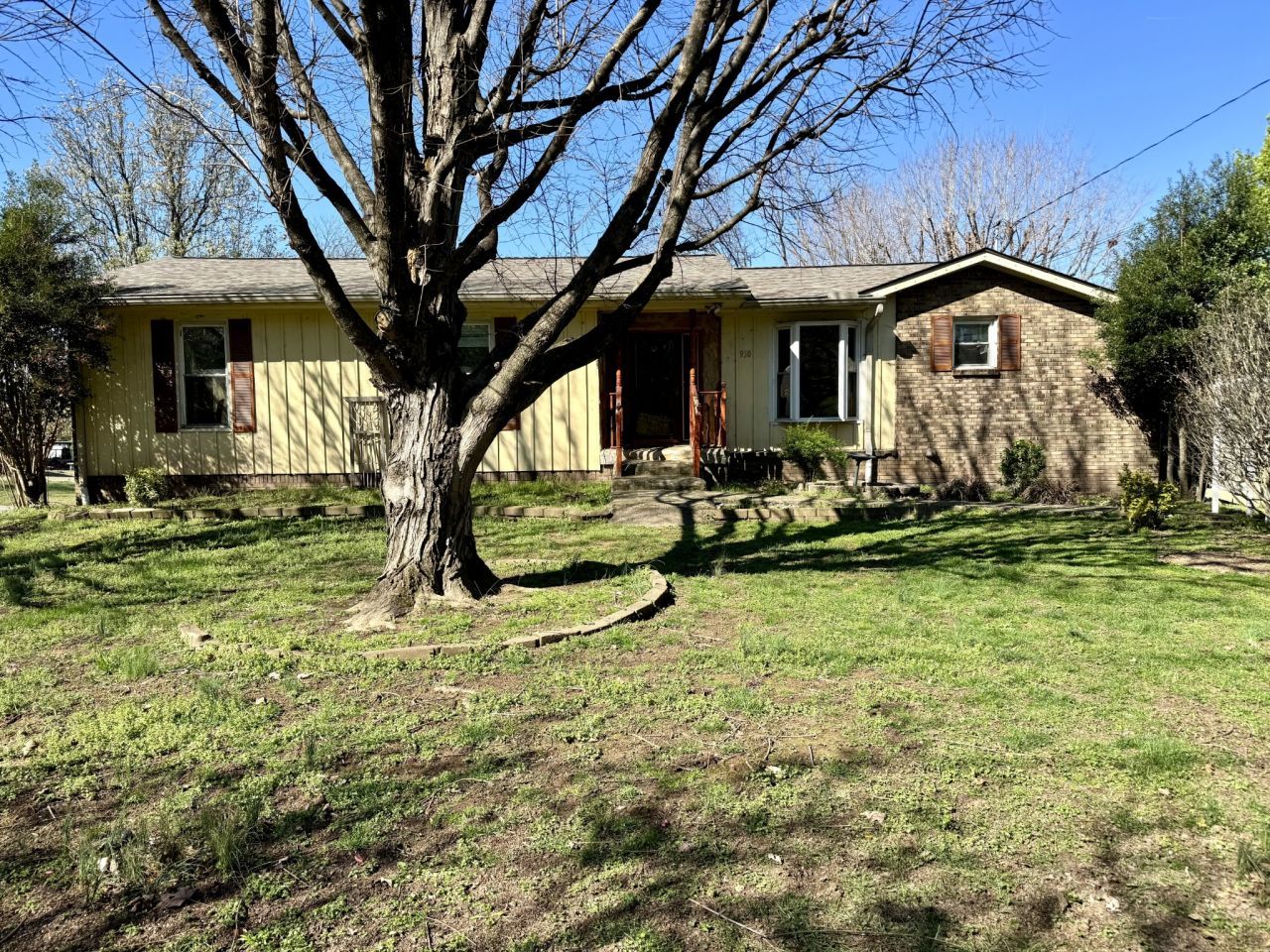 930 Belvedere Dr, Gallatin, TN 37066 Main Photo