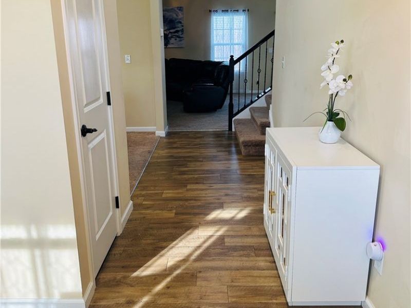 8721 Summer Wind Lane, Mentor, OH 44060 Photo 12