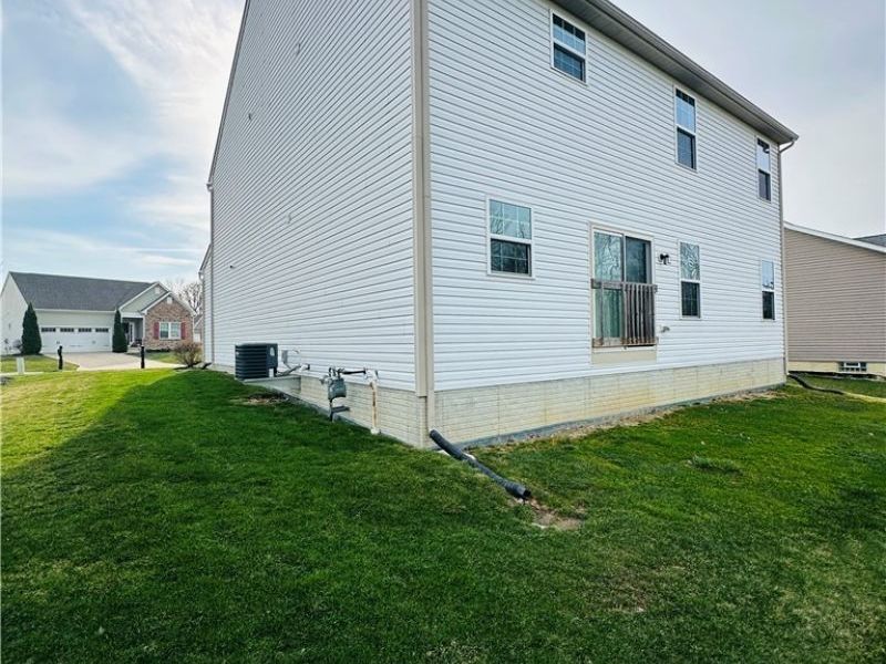 8721 Summer Wind Lane, Mentor, OH 44060 Photo 3