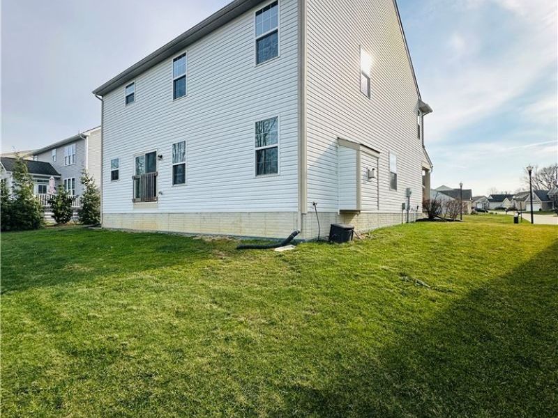 8721 Summer Wind Lane, Mentor, OH 44060 Photo 5