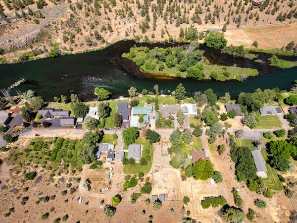 6247 NW Vanora Drive, Madras, OR 97741