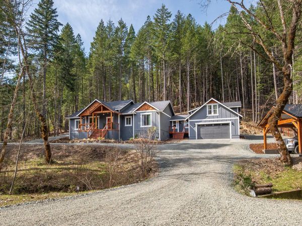 322 Round Prairie Road, Wilderville, OR 97543