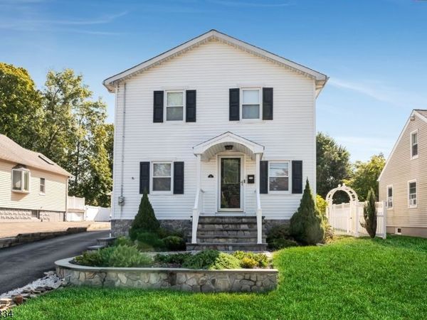 21 Delmar Ave, Morris, NJ 07950