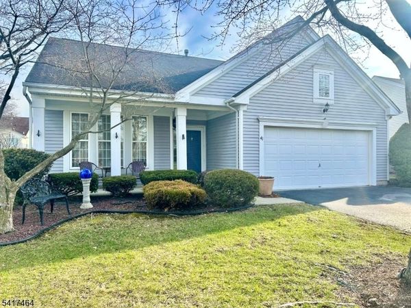 41 Victoria Dr, White, NJ 07823