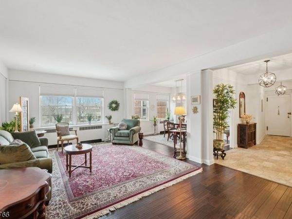 10 Crestmont Road, 1A, Montclair, NJ 07042