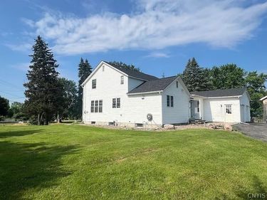 6049 S Bay Road , Cicero, NY 13039