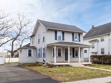 7 Beardsley Street , Fairport, NY 14450