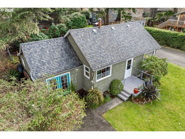 207 E VAN BUREN ST, Cannon Beach, OR 97110