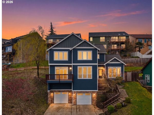 990 WESTFARTHING NW WAY, Salem, OR 97304