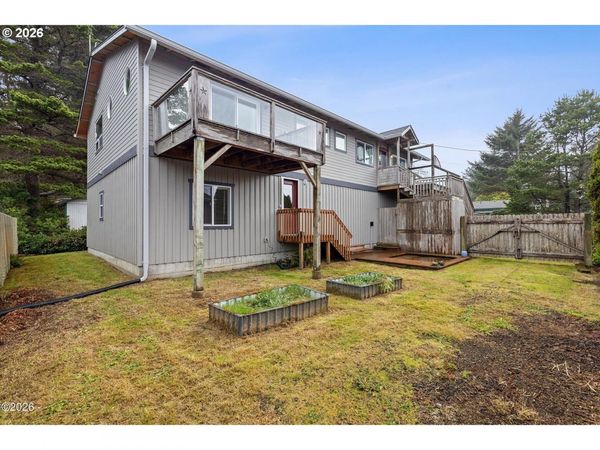 115 LORRAINE ST, Gleneden Beach, OR 97388