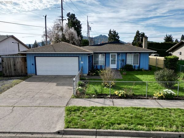 4005 S F ST, Springfield, OR 97478