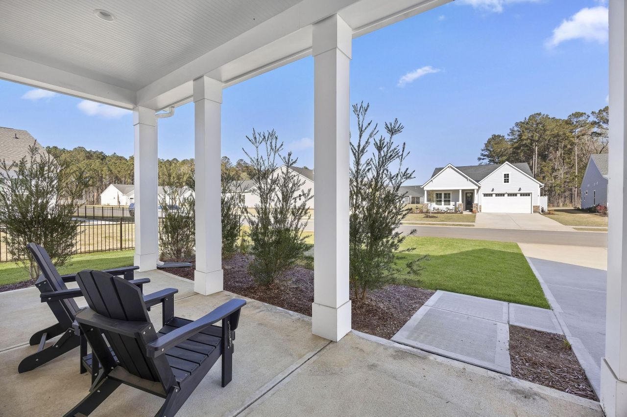 2221 Laurel Oak Avenue Photo 4