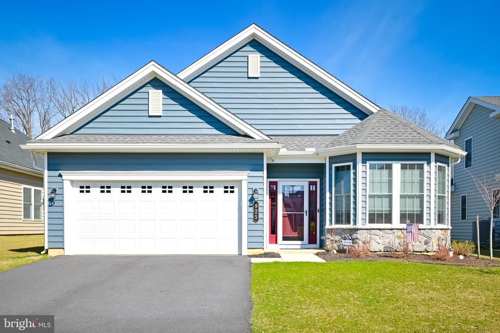 925 FOUNDERS WAY , EAST PETERSBURG, PA 17520