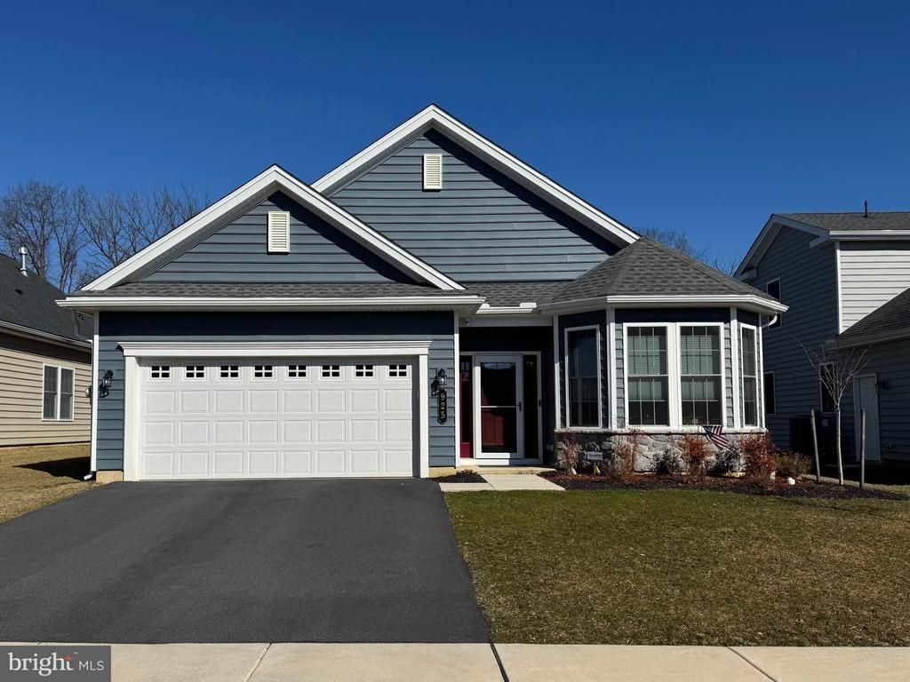 925 FOUNDERS WAY , EAST PETERSBURG, PA 17520