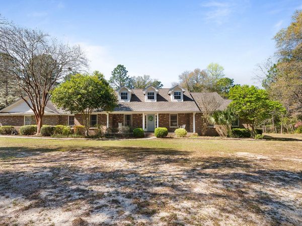 3687 Airport Road, Crestview, FL 32539