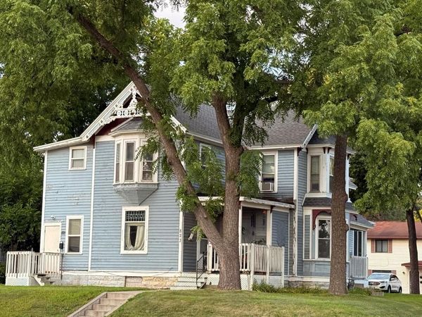 823 West AVENUE S, Unit 821, La Crosse, WI 54601