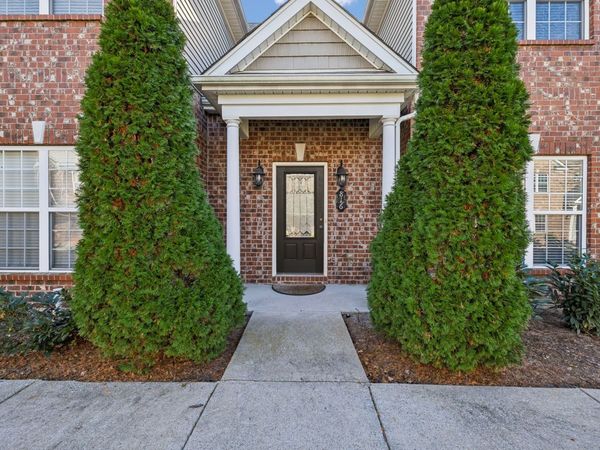 816 General Cabot Ct, Murfreesboro, TN 37129