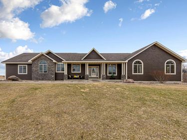 13461 SW 72nd Avenue , New Richland, MN 56072