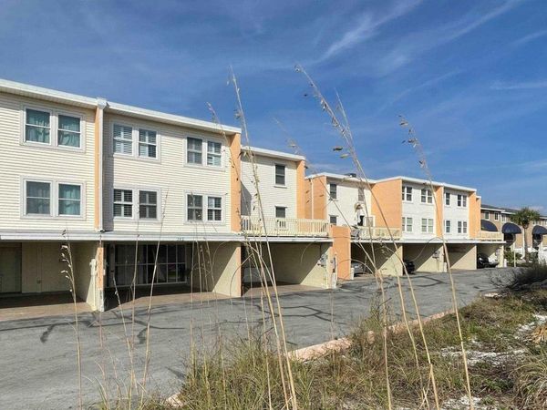 380 Ft Pickens Rd, Pensacola Beach, FL 32561