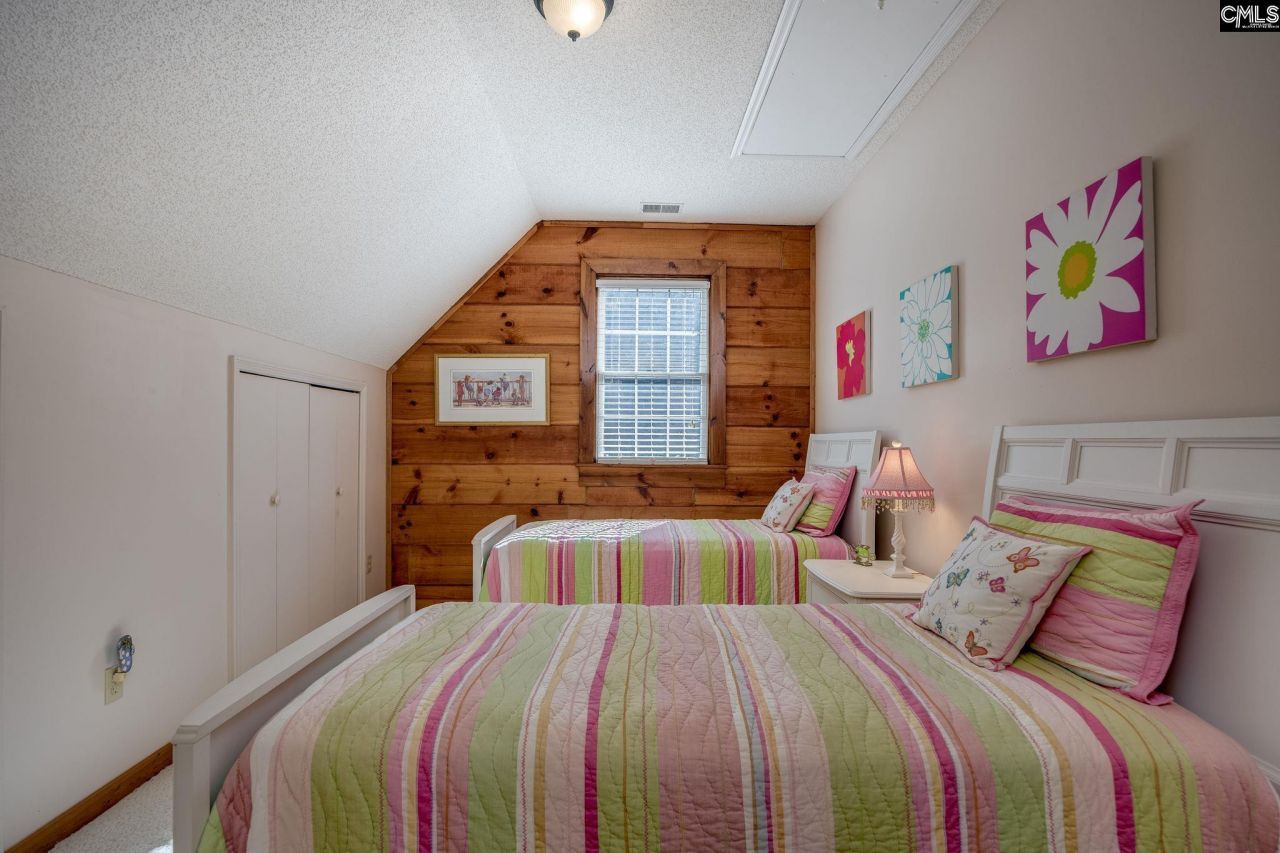 33 Mariners View Road Photo 27