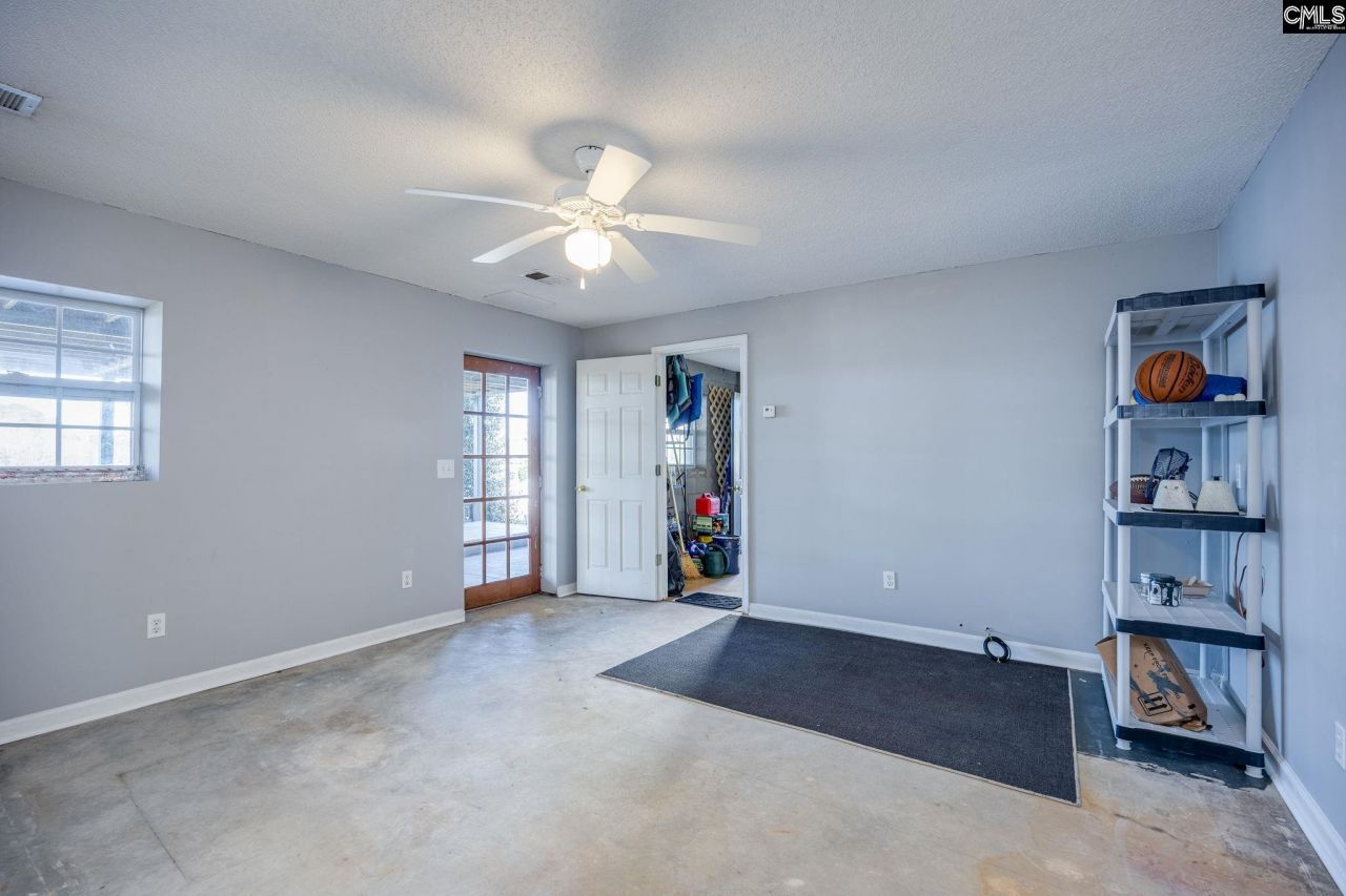 33 Mariners View Road Photo 41