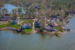 33 Mariners View Road photo 4