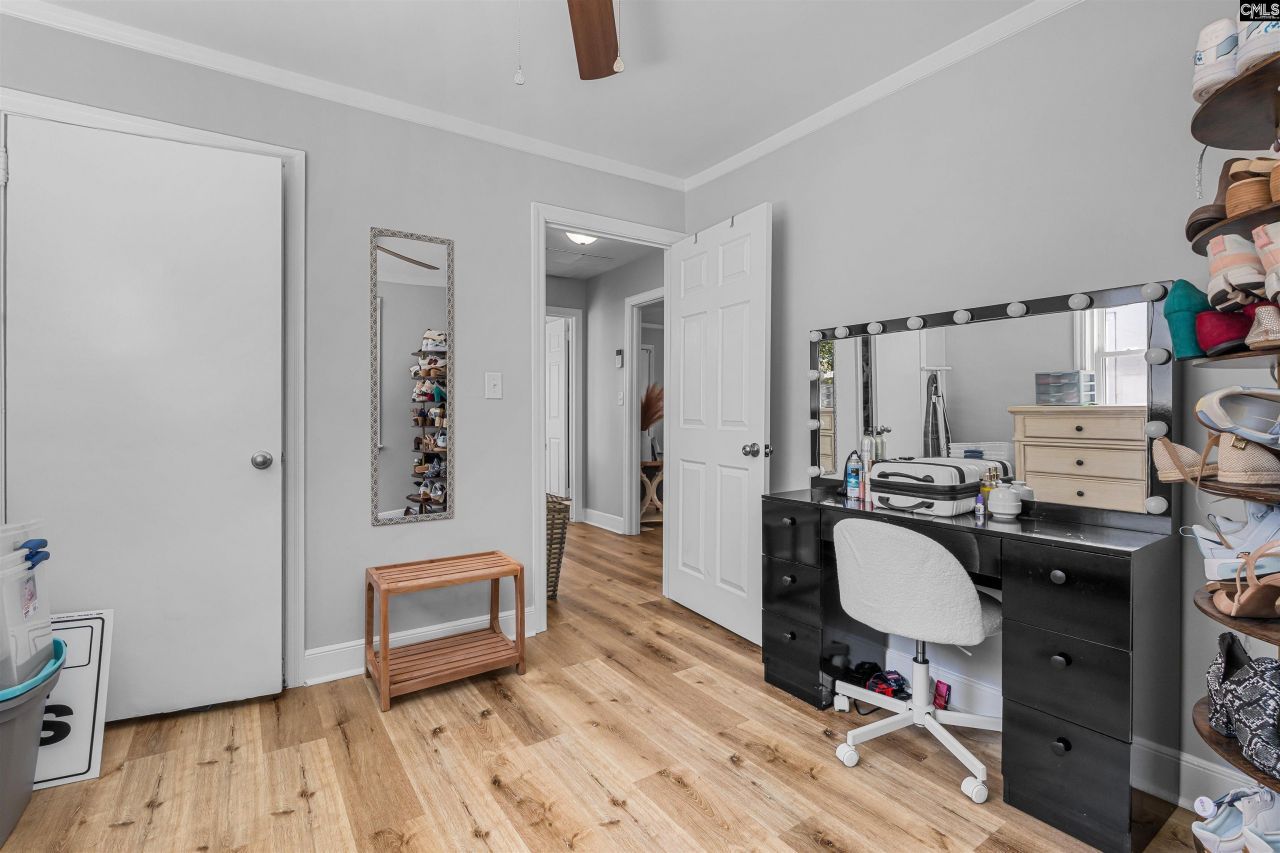 527 Amick Street Photo 16