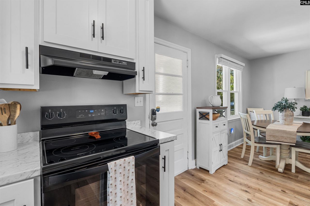 527 Amick Street Photo 8