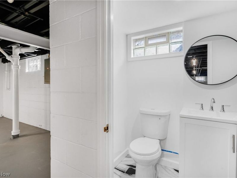 1984 S Schenley Avenue, Youngstown, OH 44511 Photo 25