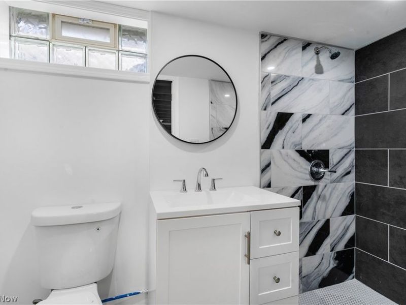 1984 S Schenley Avenue, Youngstown, OH 44511 Photo 26