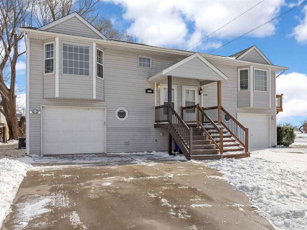 622 Emily St, North Liberty, IA 52317