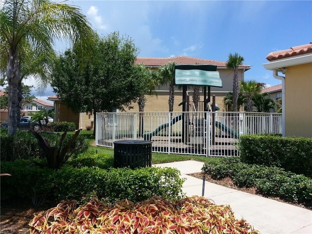 1041 Normandie Way, Vero Beach, FL 32960 Photo