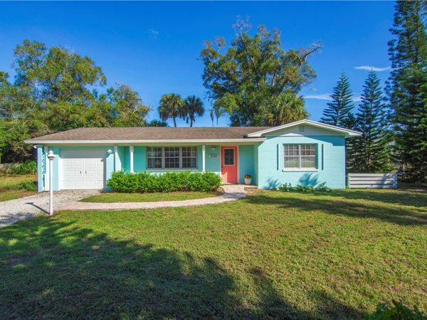 2046 50th Avenue, Vero Beach, FL 32966