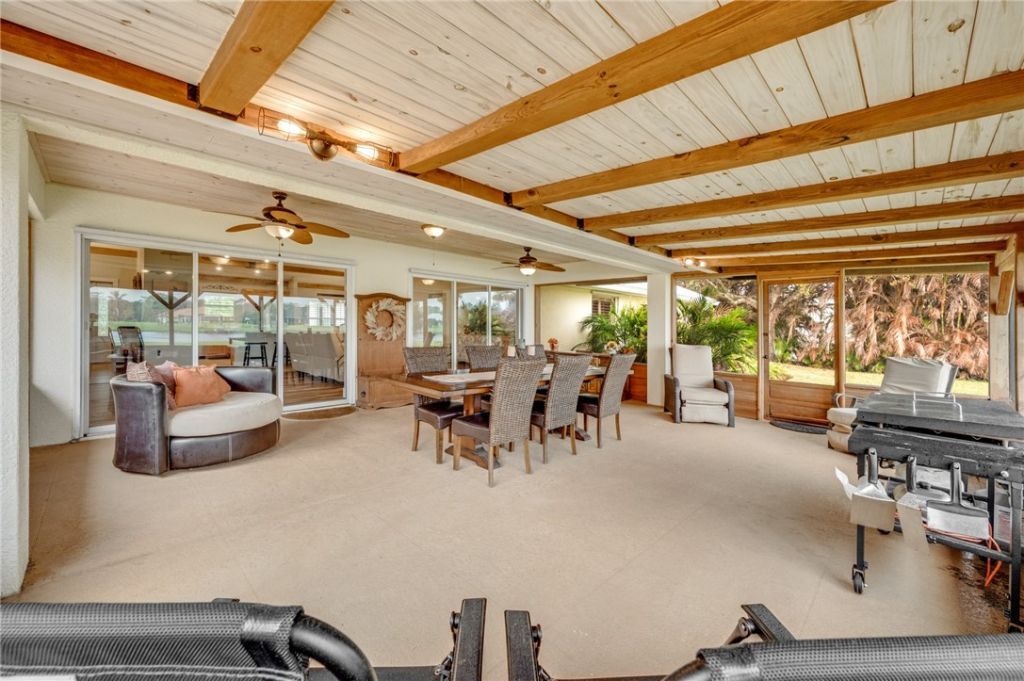 1516 Eagles Circle, Sebastian, FL 32958 Photo