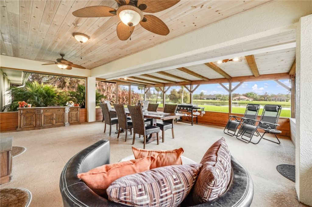 1516 Eagles Circle, Sebastian, FL 32958 Photo