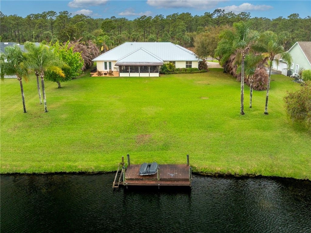 1516 Eagles Circle, Sebastian, FL 32958 Photo