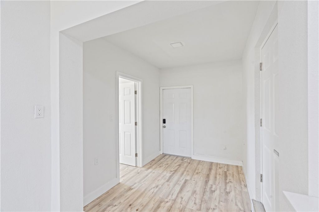 662 Granada Street, Fort Pierce, FL 34949 Photo