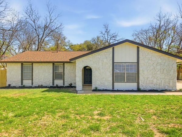 600 County Glen ST, Leander, TX 78641