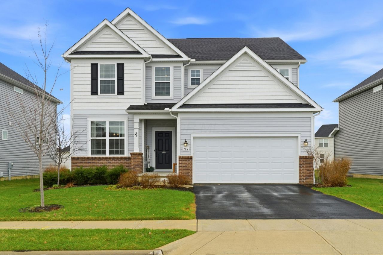 749 Peacock Drive , Sunbury, OH 43074 Main Photo