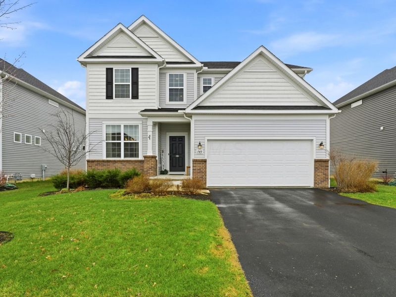 749 Peacock Drive, Sunbury, OH 43074 Photo 2