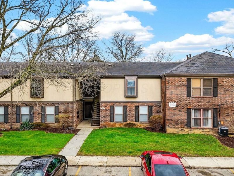 1557 Jennifer Court , Unit B, Columbus, OH 43232 Photo 1